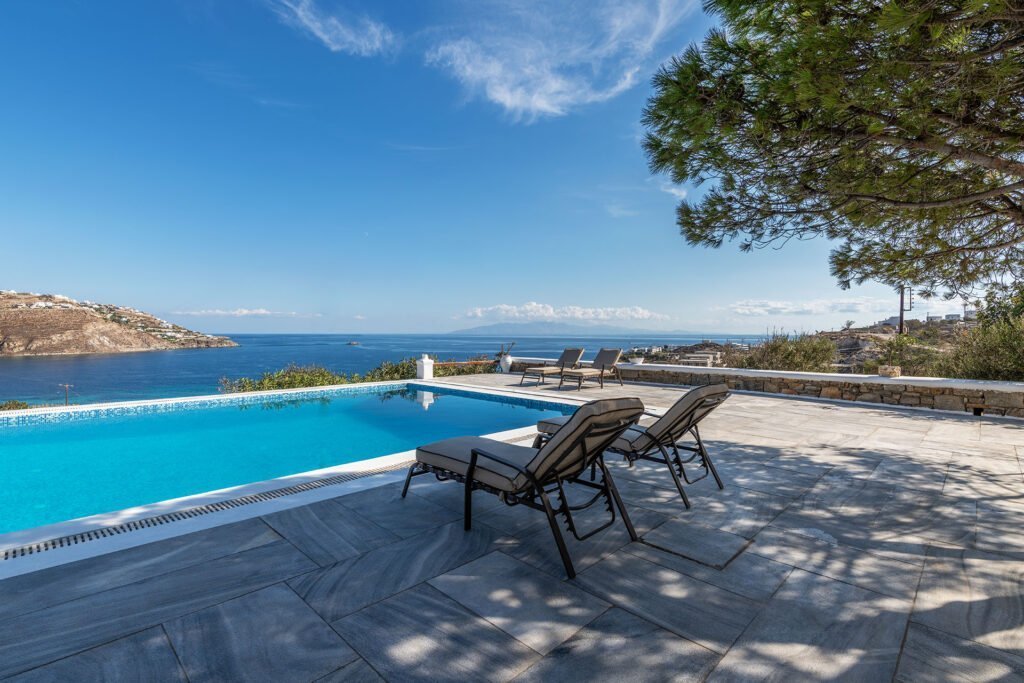 Infinity pool