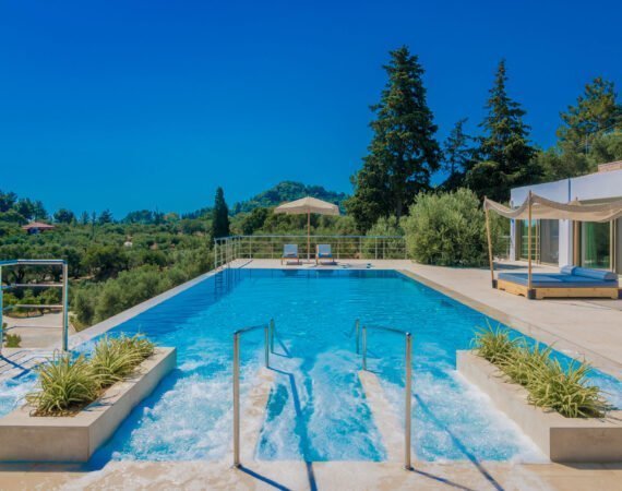 INFINITY POOL - Villa Julie